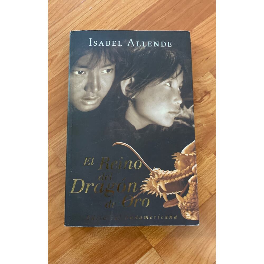 2003 El‎ Reino del Dragón de Oro  Book